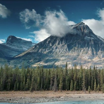 Capture the natural beauty of Canada by focusing on stunning landscape shots!